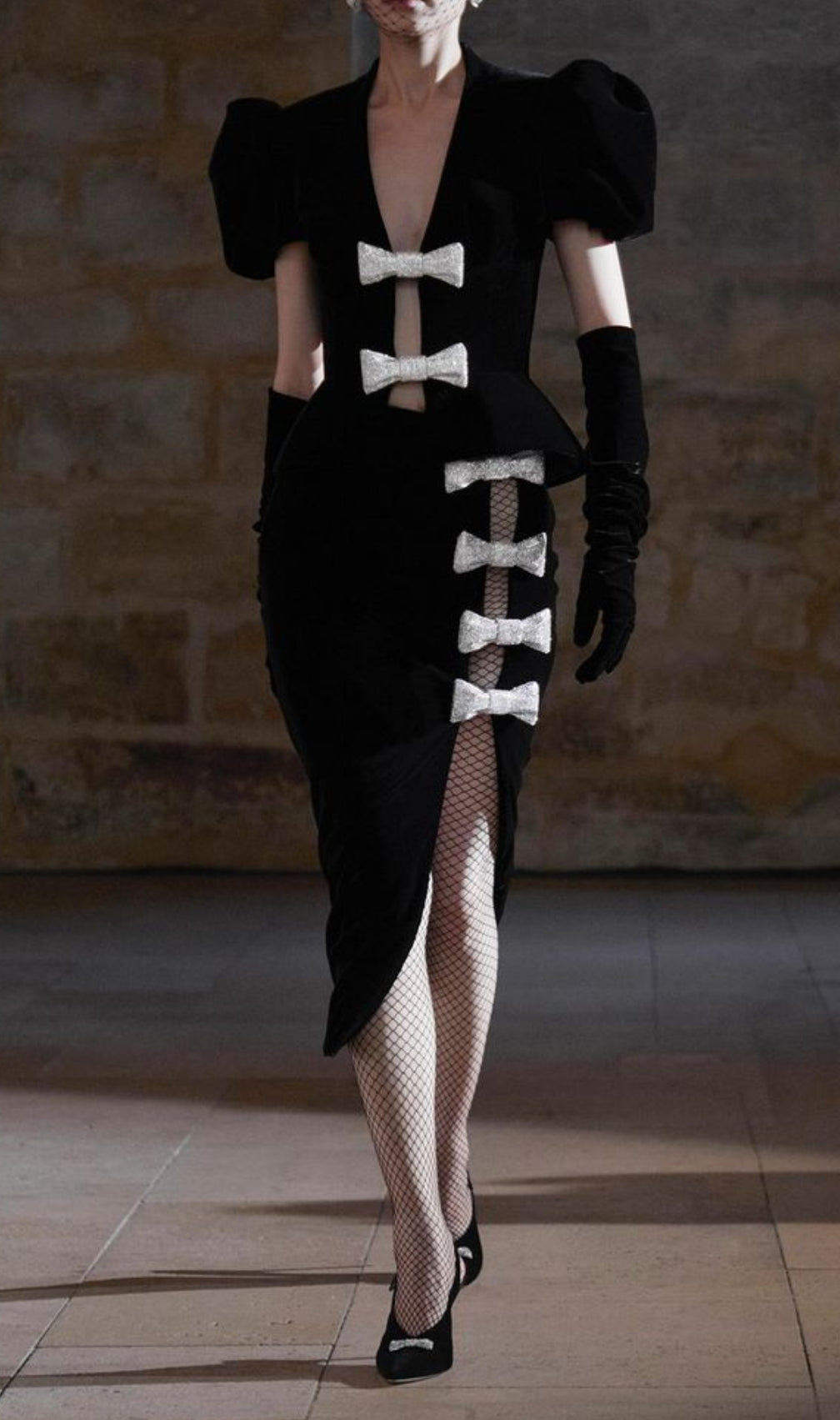 Black Short Sleeve Crystal Bow Midi Two Piece Velvet Dress