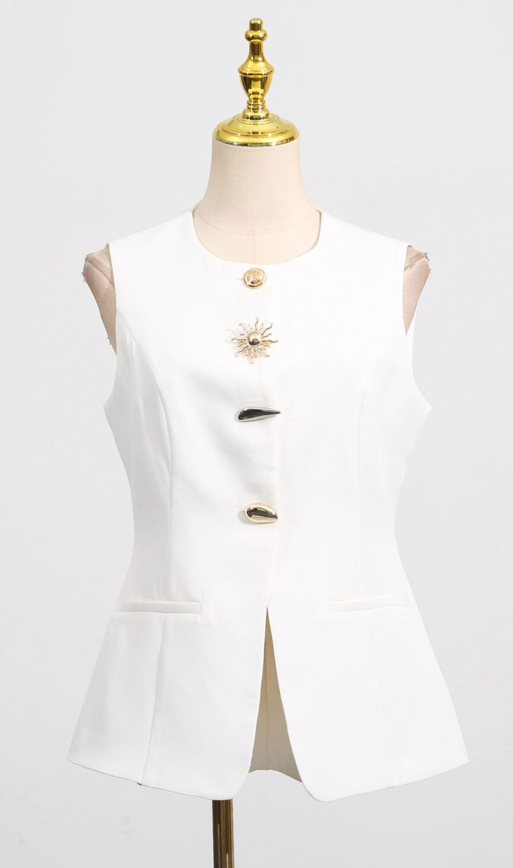 Kailynn Chic Tailored White Vest | Women's Sleeveless Blazer Top