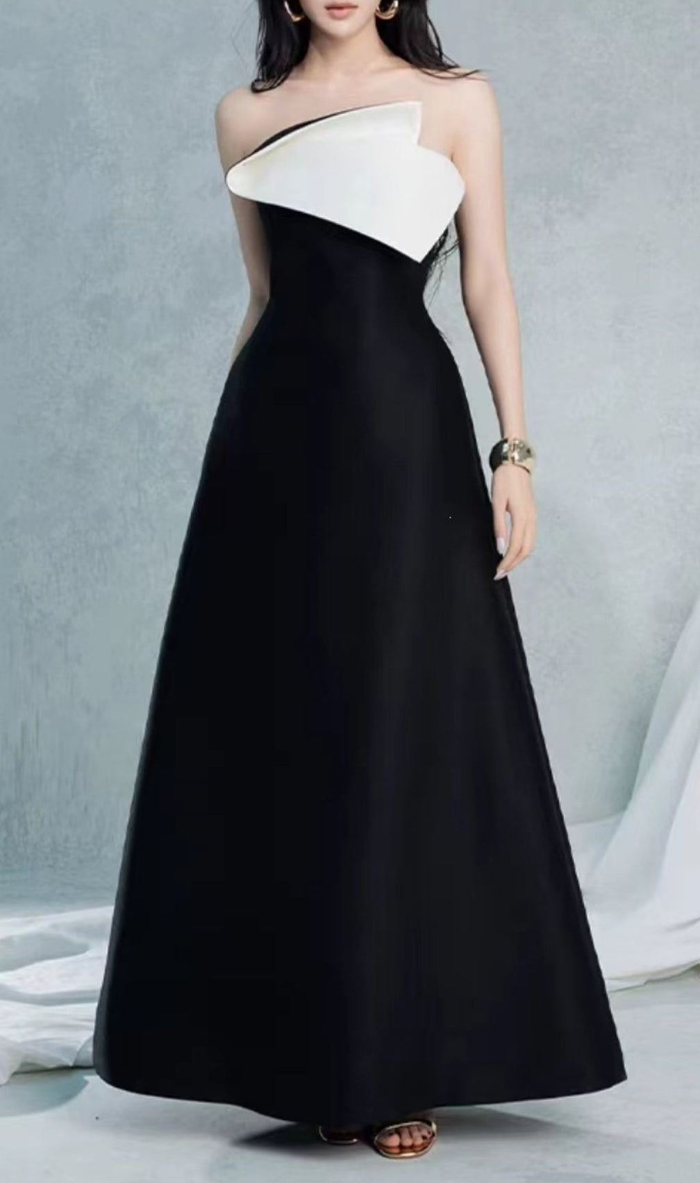 Kiri Strapless Black Maxi Dress