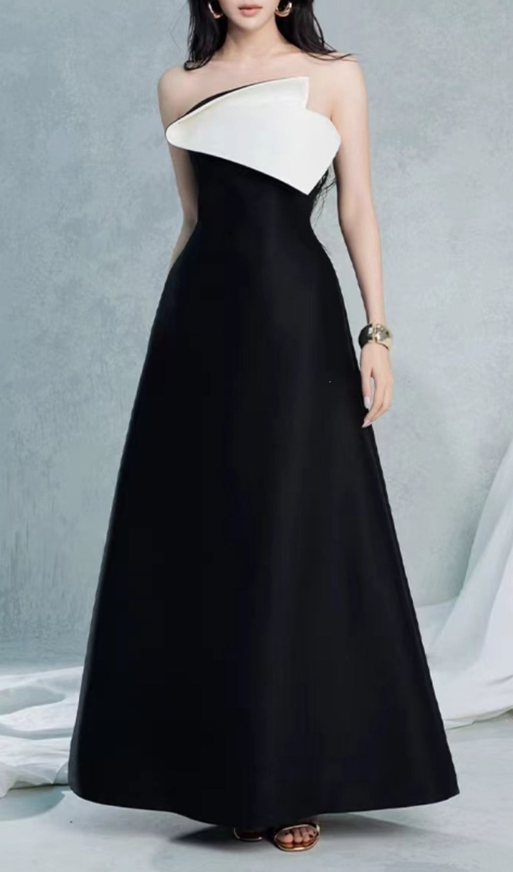 Kiri Strapless Black Maxi Dress