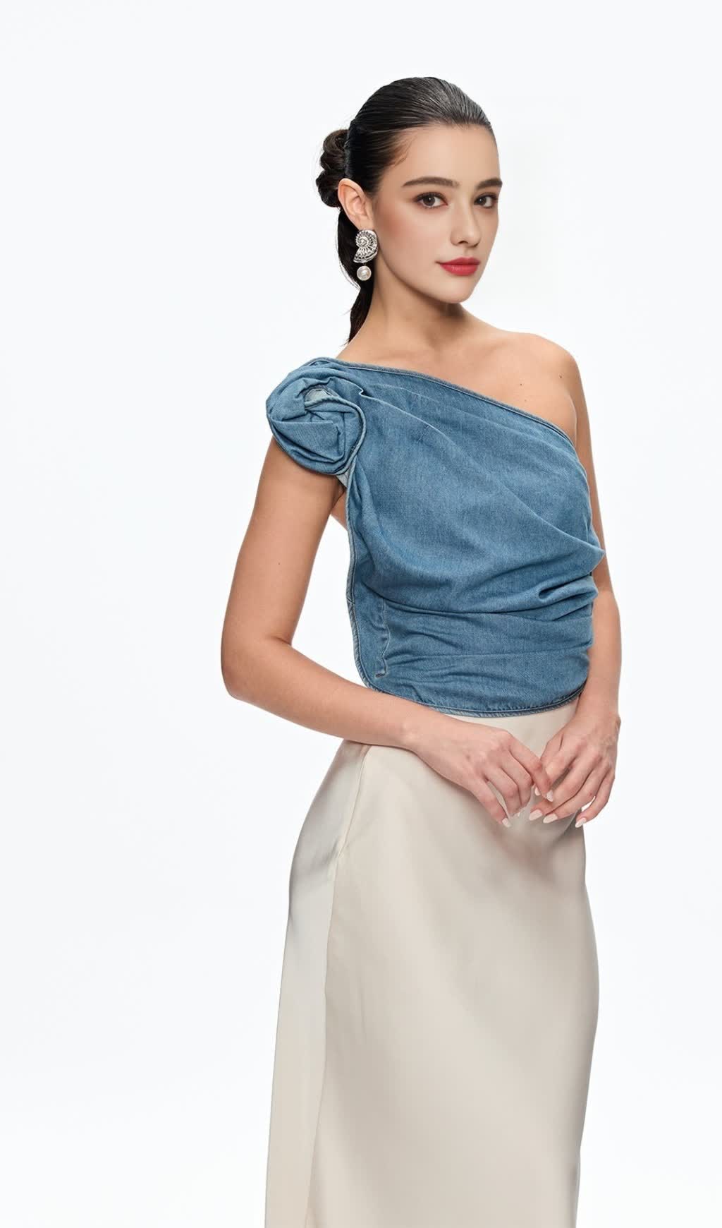 florence one Shoulder Flower Top in blue