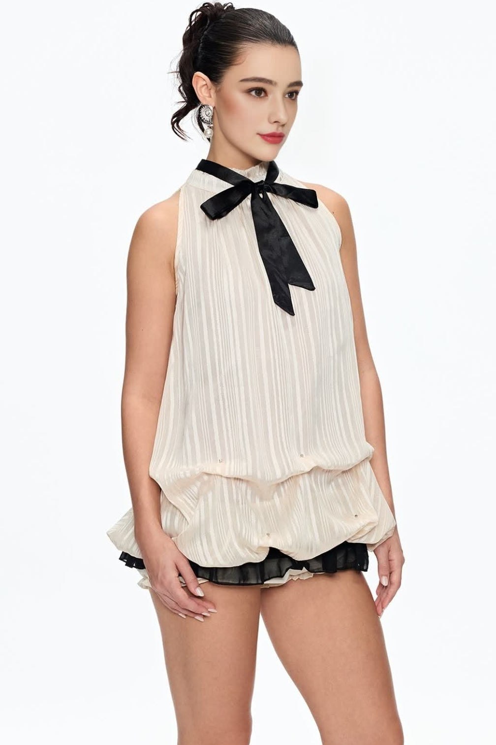 eudora Sleeveless Bow Top in beige