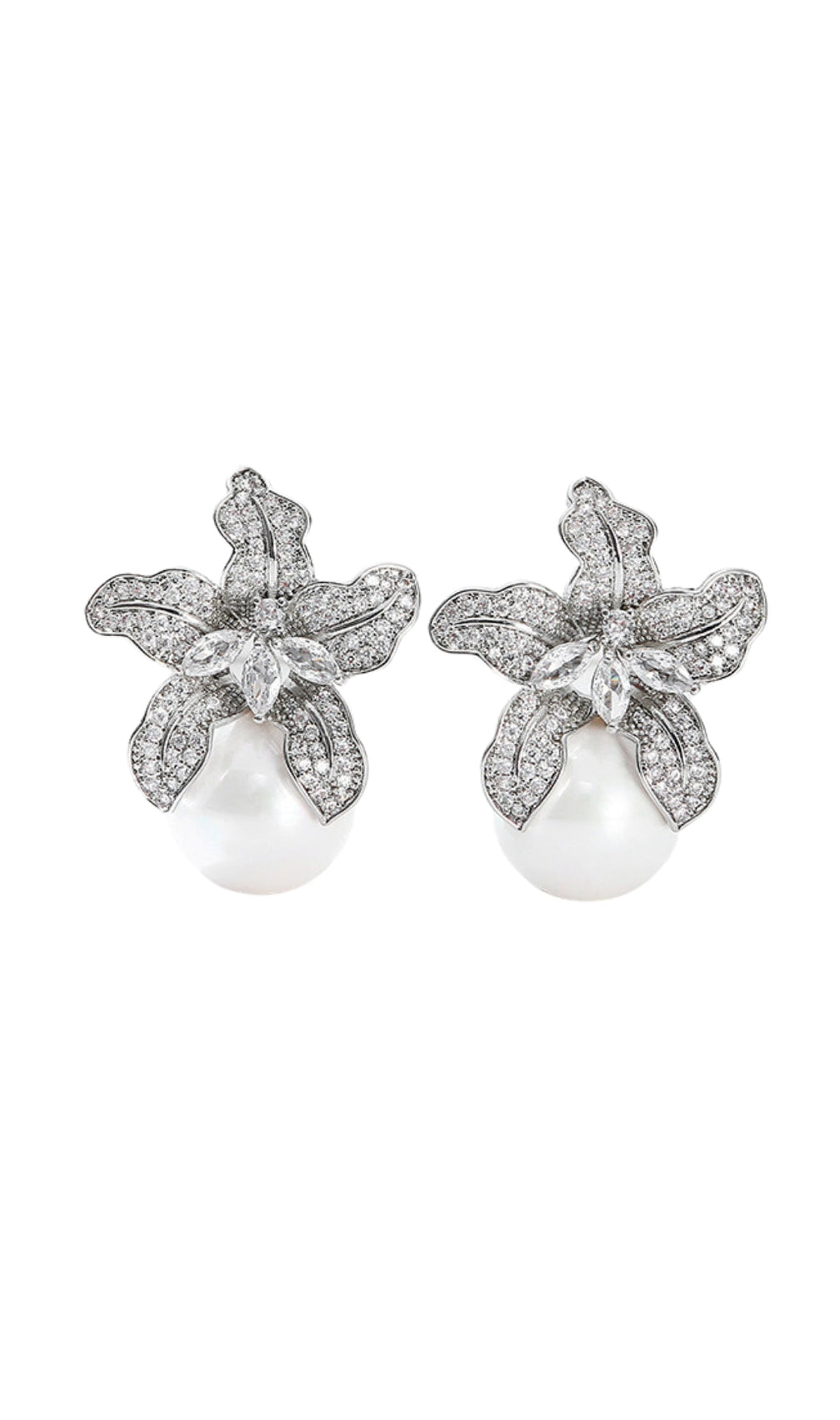 Lily Silver Pearl Earrings