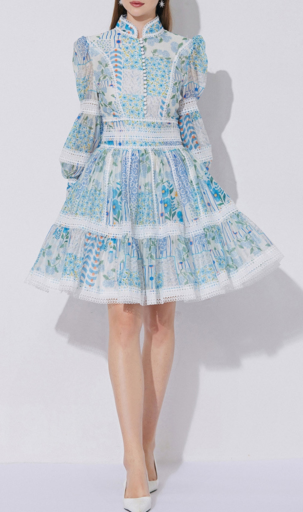 Erla Blue Floral Long Sleeve Mini Dress
