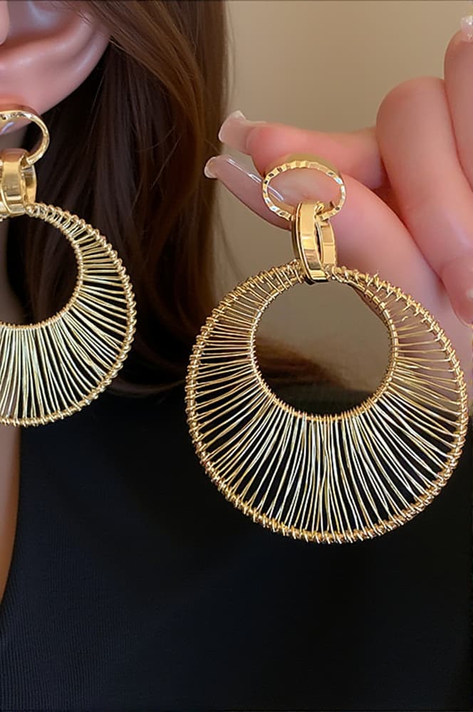 Aislinn Metal Hoop Large Circle Earrings