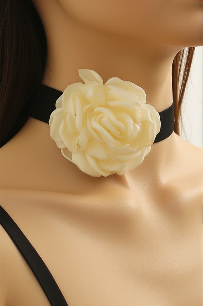 Annyston 3D Floral Collar Necklace