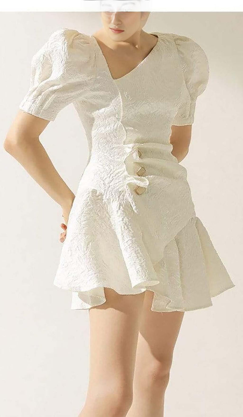 PUFFY SLEEVE BUTTON MINI DRESS IN WHITE