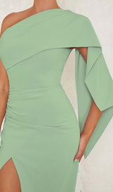 ONE SHOULDER SLIT MAXI DRESS IN PALE GREEN