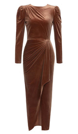 LONG SLEEVE VELVET MIDI DRESS IN BROWN