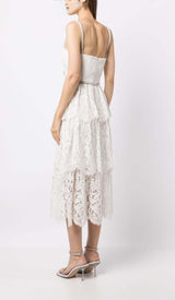 FRONT BOW TIERED MIDI DRESS IN WHITE