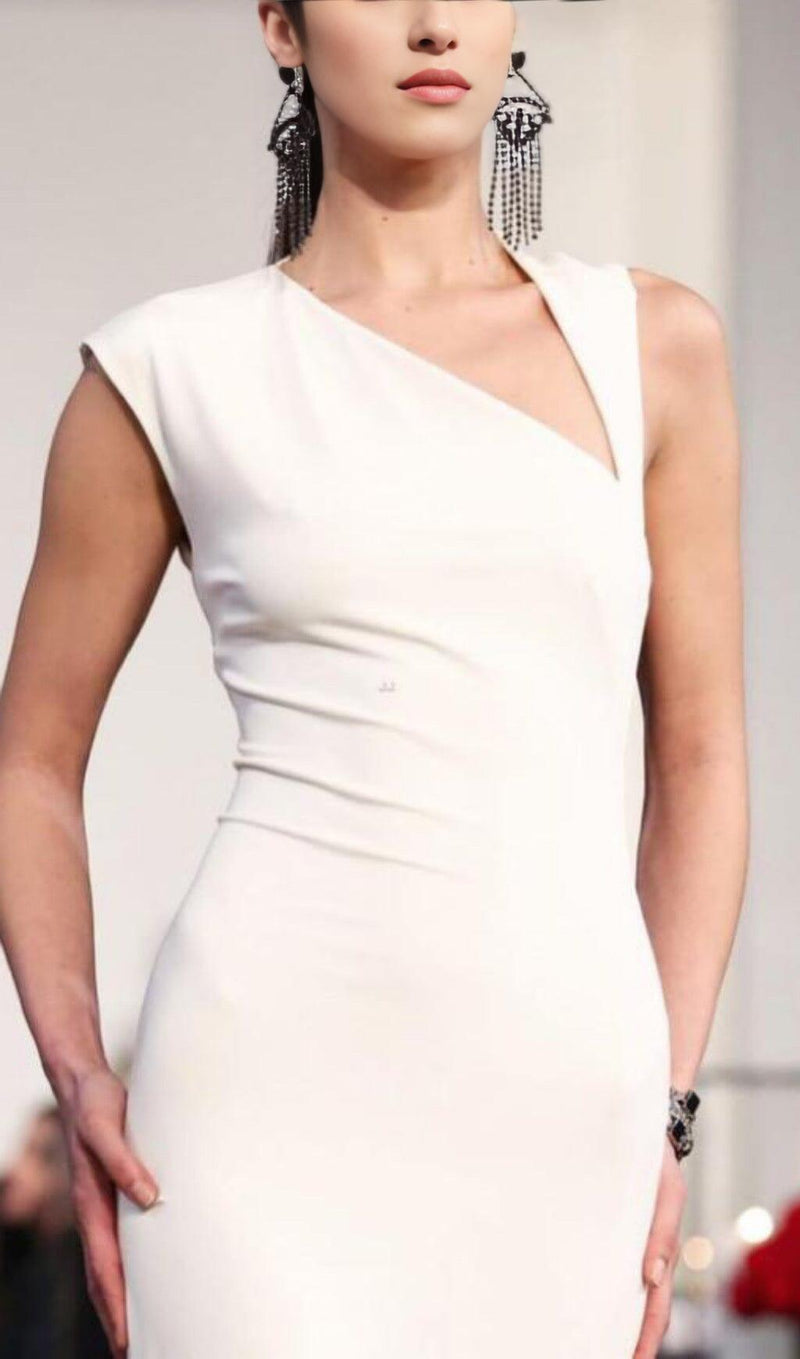  CROSS-SHOULDER OPEN-BACK MOP DRESS IN WHITE