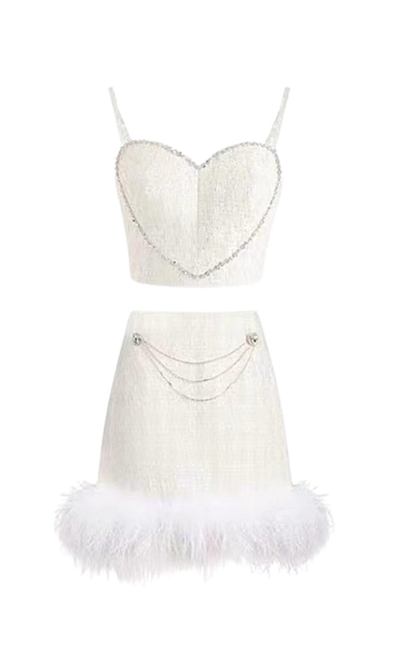 CHANEL'S STYLE WITH FEATHER SHORT SKIRT SUIT IN WHITE